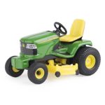 John Deere Lawn Tractor 1/32 Scale, Green, Yellow